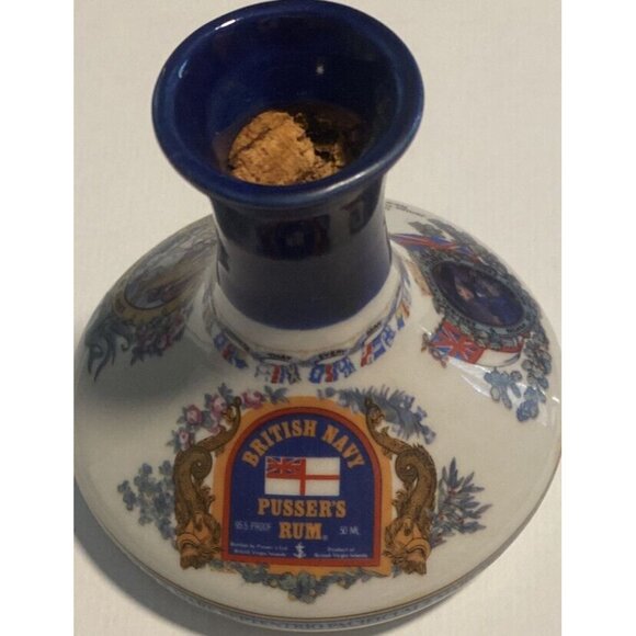 Vint. Mini Bottle Shot British Navy Pusser's Original w Stuck Cork Grandpa core - Picture 2 of 9